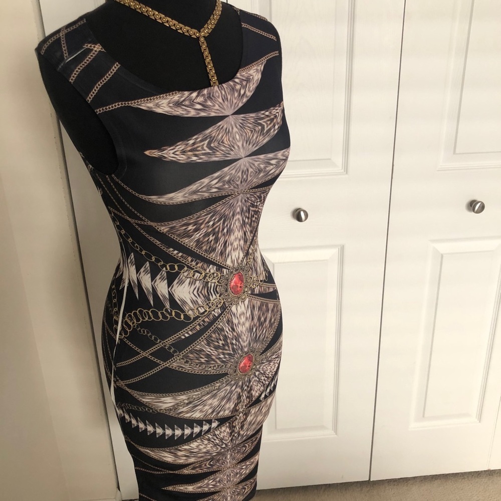 Dress - Picture 2 of 2